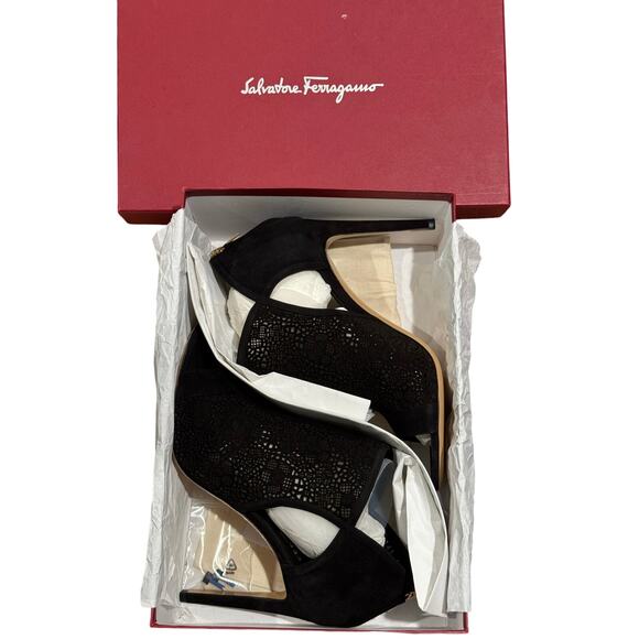 Salvatore Ferragamo Gayle Black Suede Laser-Cut Out Ankle Booties sz. 10B - Picture 9 of 10